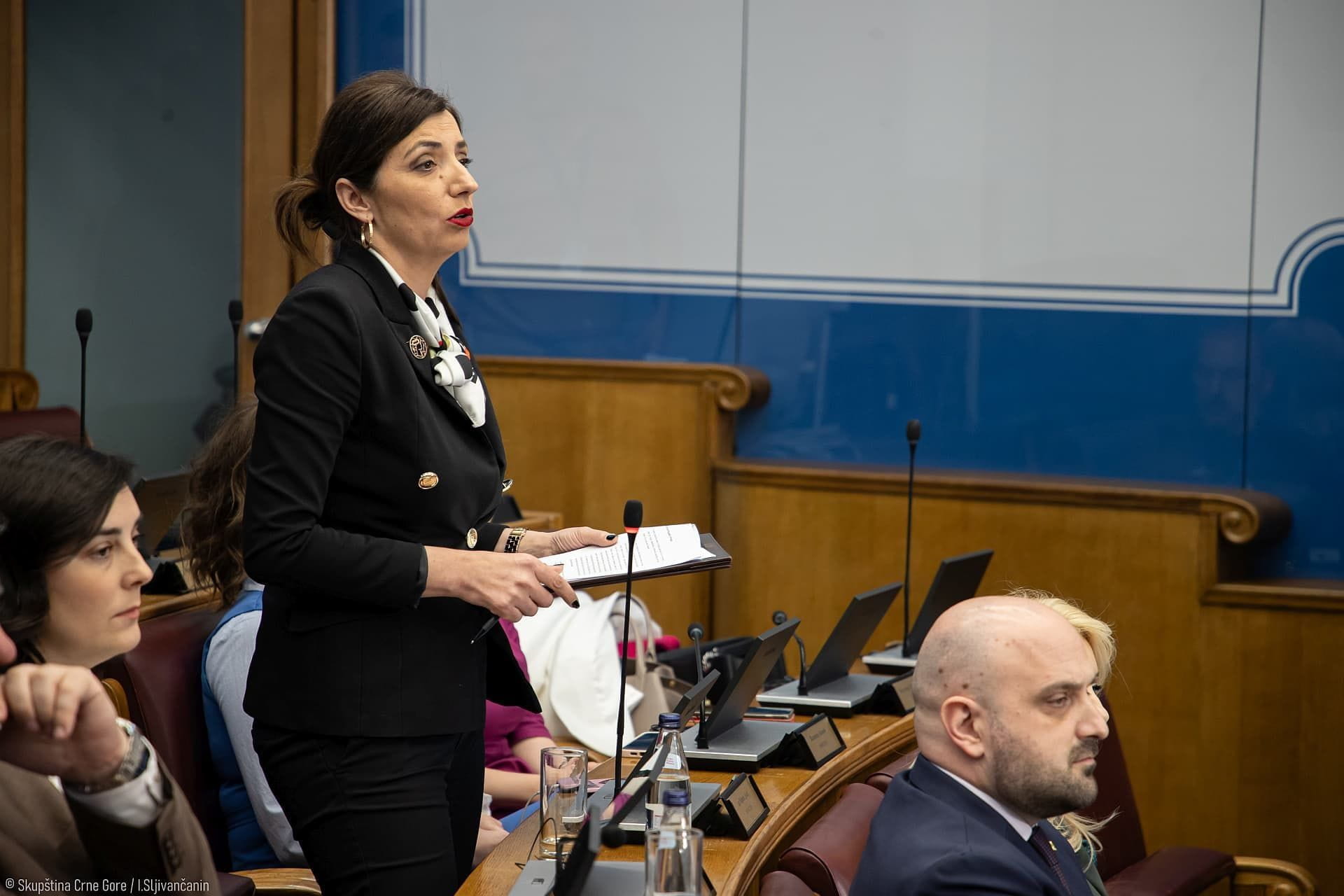 Jakšić-Stojanović: Ponašanje djece nažalost nije iznenađujuće, pooštrićemo mjere koje se odnose na sve oblike nasilja