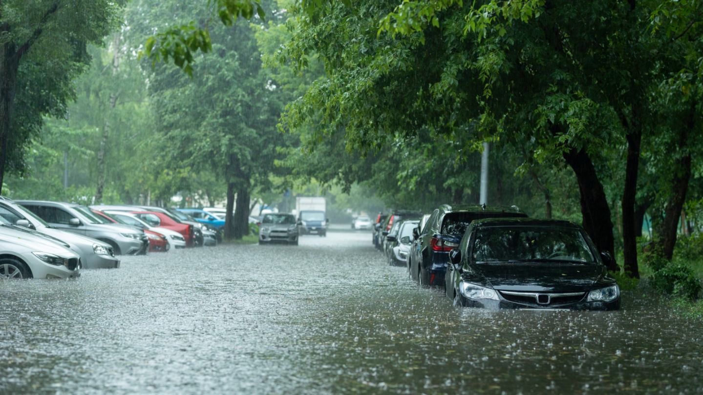 UPOZORENJE! CRVENI METEO ALARM PROGLAŠEN ZA CIJELU CRNU GORU