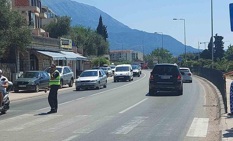 Saobraćajna nezgoda u Šušanju, povrijeđena jedna osoba