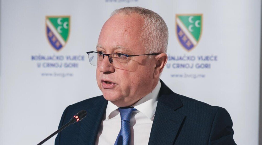 Mustafić: Postavljanje spomenika Pavlu Đurišiću gruba provokacija i uvreda za pripadnike bošnjačkog naroda