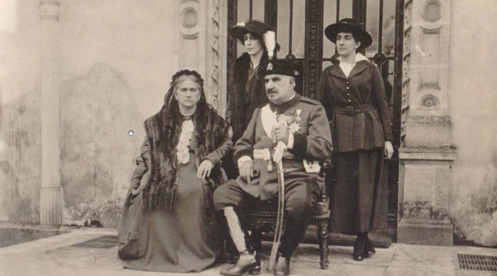 Kraljevski par Nikola i Milena sa ćerkama Vjerom i Ksenijom (Foto: RSE)
