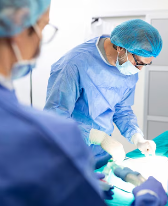 Podvig hirurga iz Kine: Prvi put uspješno transplantirano svinjsko plućno krilo kod čovjeka
