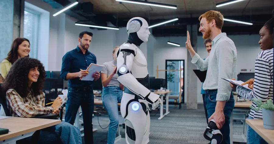 (VIDEO) Otvoren prvi “Robot Mol” na svijetu – mnogima djeluje zastrašujuće