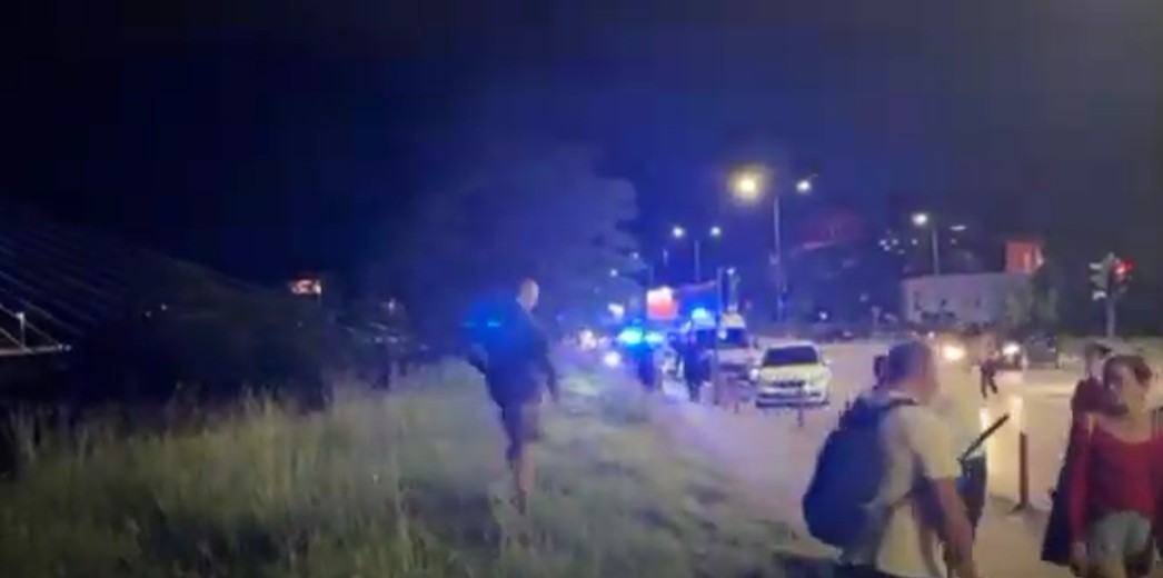 Saobraćajna nezgoda kod Palade: Vozilo sletjelo s puta, zaustavilo se u šiblju iznad Morače