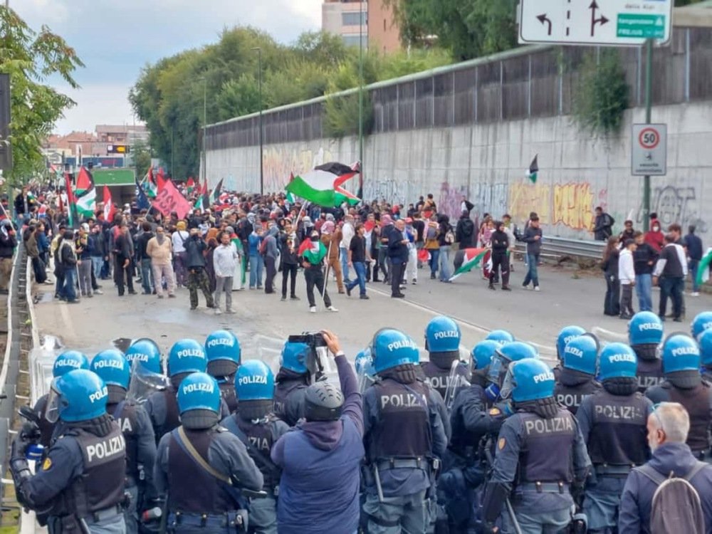 Sukob italijanske policije sa propalestinskim demonstrantima