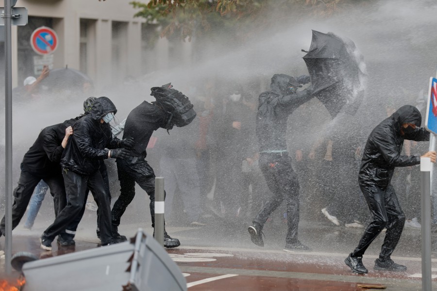 Foto: Beta/ (AP Photo/Jean-Francois Badias)