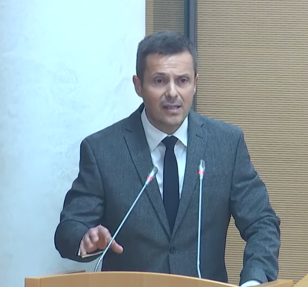(UŽIVO) Mujović: Zatvorićemo centar Podgorice za saobraćaj, planiramo da uvedemo besplatan gradski prevoz za sve