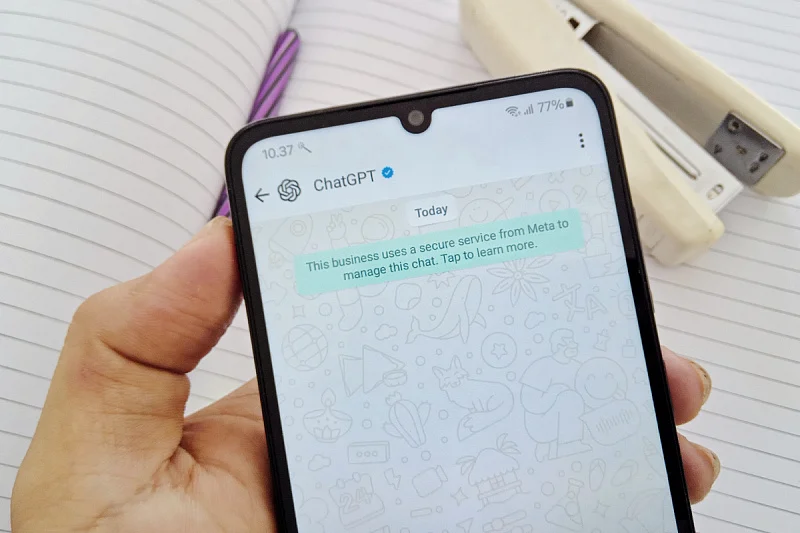 ChatGPT u januaru prestaje raditi u WhatsAppu