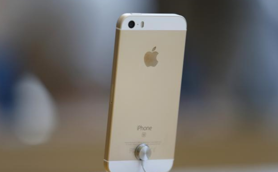 Pola miliona iPhone 17 završilo na dnu mora