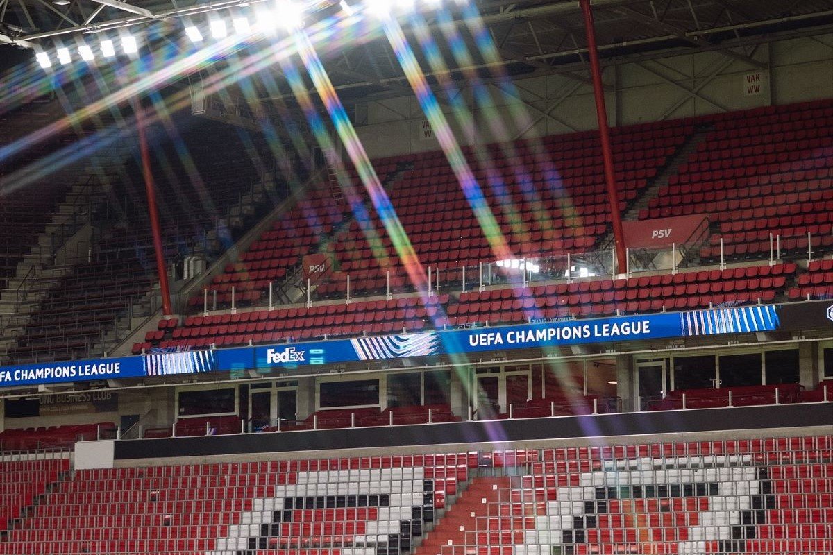 Pred meč Lige šampiona privedeno 180 navijača Napolija