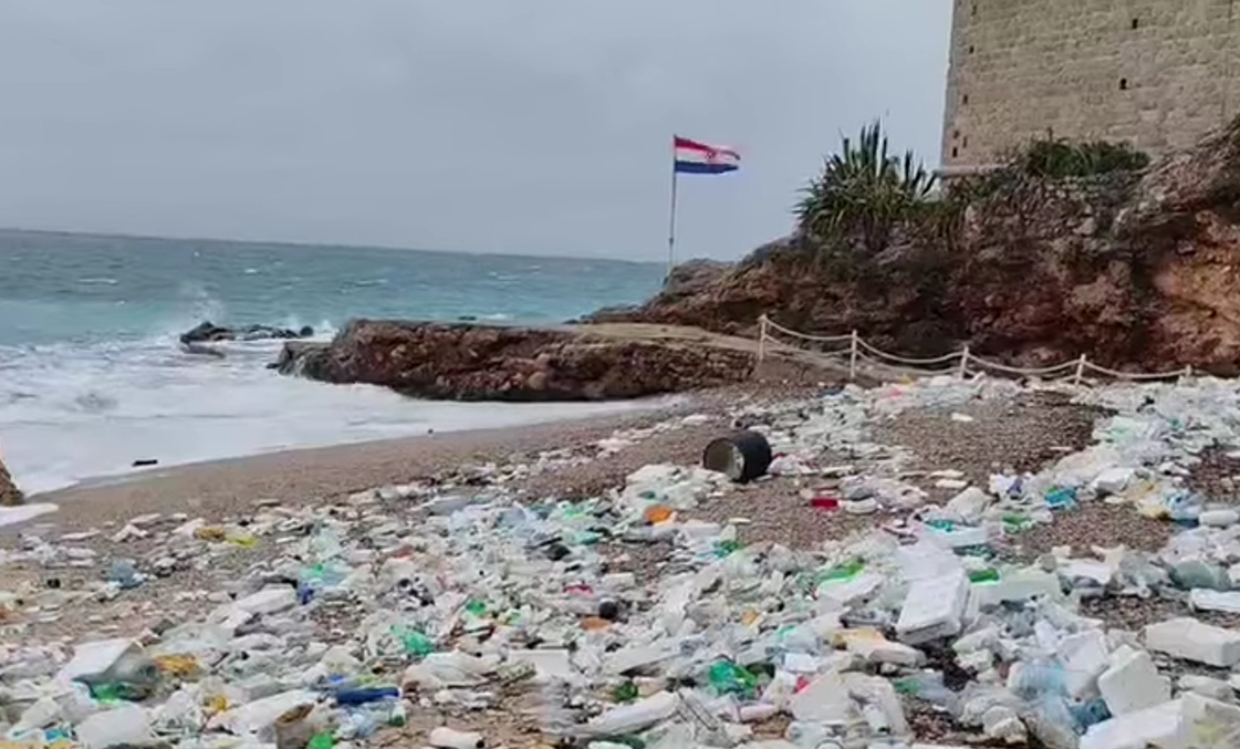 Dubrovnik zatrpan smećem iz Albanije?