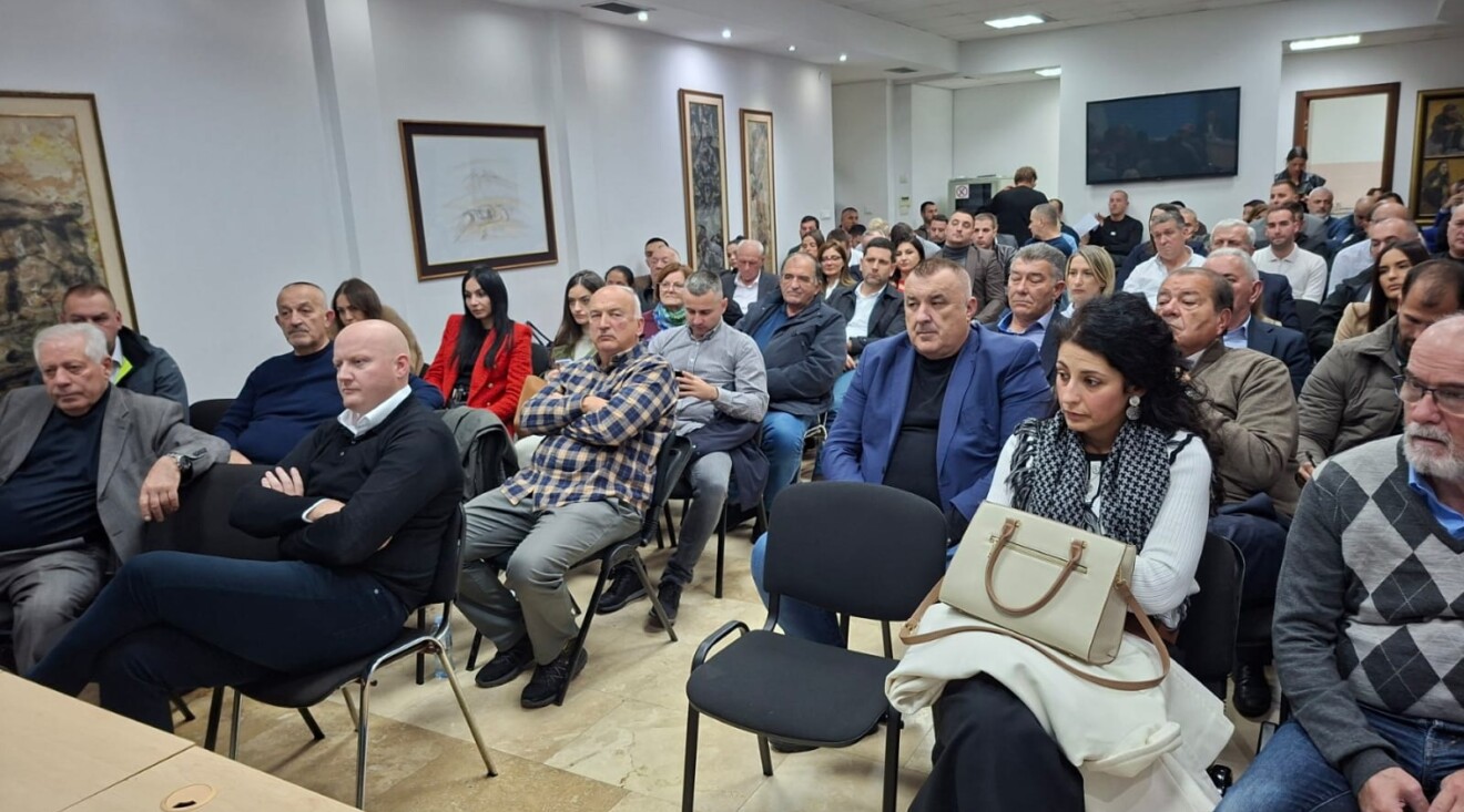 SNP traži od Spajića da smijeni Šćekića