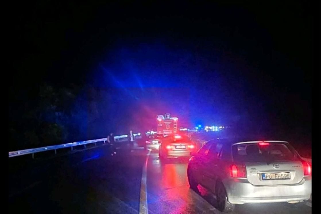 Udes na putu Podgorica – Cetinje: Ima povrijeđenih, saobraćaj se odvija jednom trakom naizmjenično
