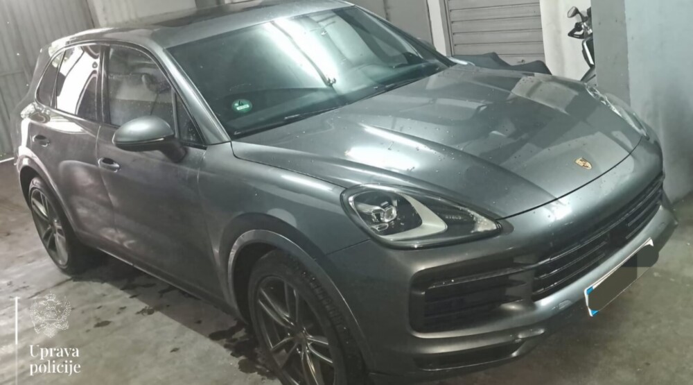 Na Graničnom prelazu Kobila oduzet automobil “porše” po međunarodnoj potjernici