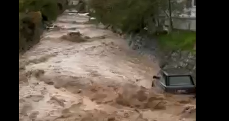 VIDEO Nevrijeme u Budvi, bujica nosi automobile