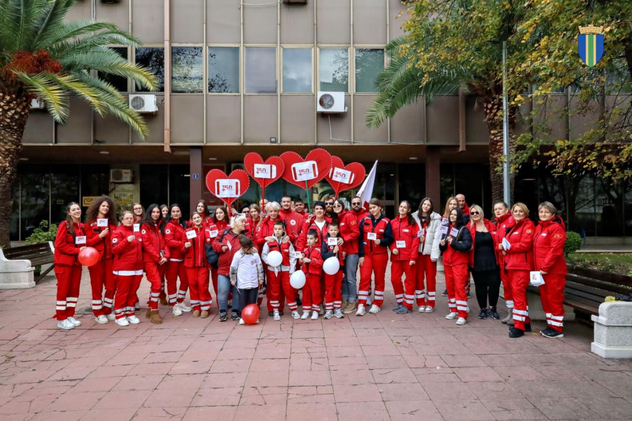 Opština Bar: Manifestacija “Sportom se bavimo i porodicu slavimo“ – 150 godina postojanja Crvenog krsta Crne Gore