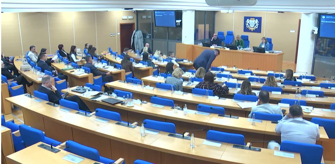 Upitan dolazak DNP-a, DPS odlučuje uoči sjednice gradskog parlamenta