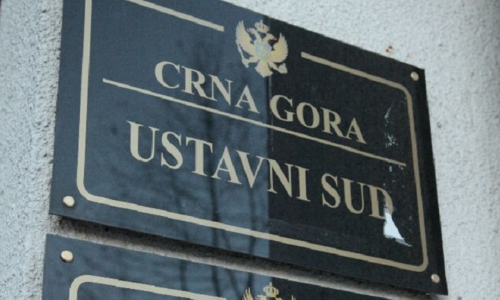 Ustavni sud: Nedosuđivanje naknade zbog dugog trajanja postupka mora biti obrazloženo
