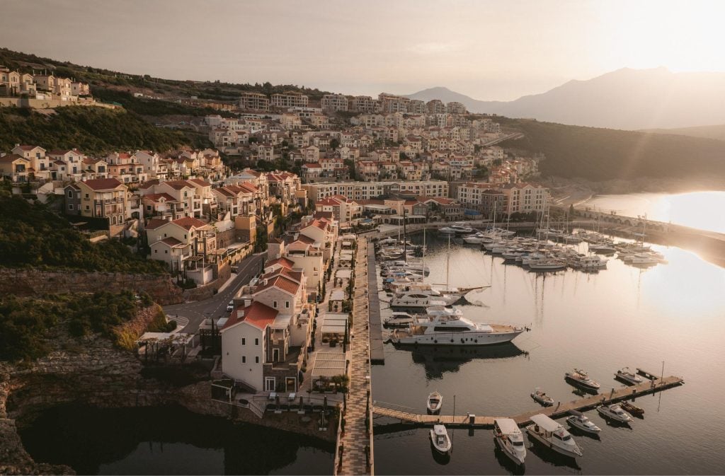 KONCERT PERPERA I PALJENJE PRAZNIČNIH SVJETALA U LUŠTICA BAY-U