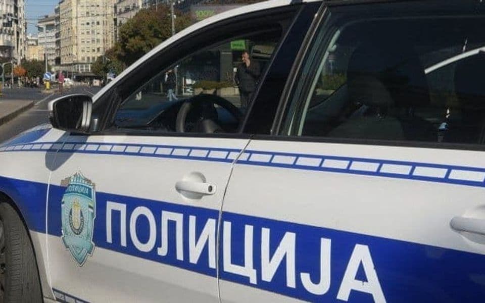 Beograd: Muškarac upucan u obje noge
