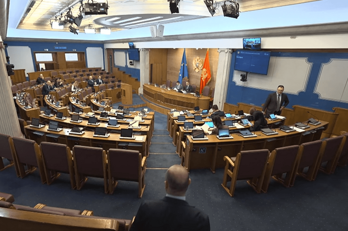 Huter: Želim da pošaljem jednu problematičnu poruku – ustaše i četnici, zajedno ste bježali