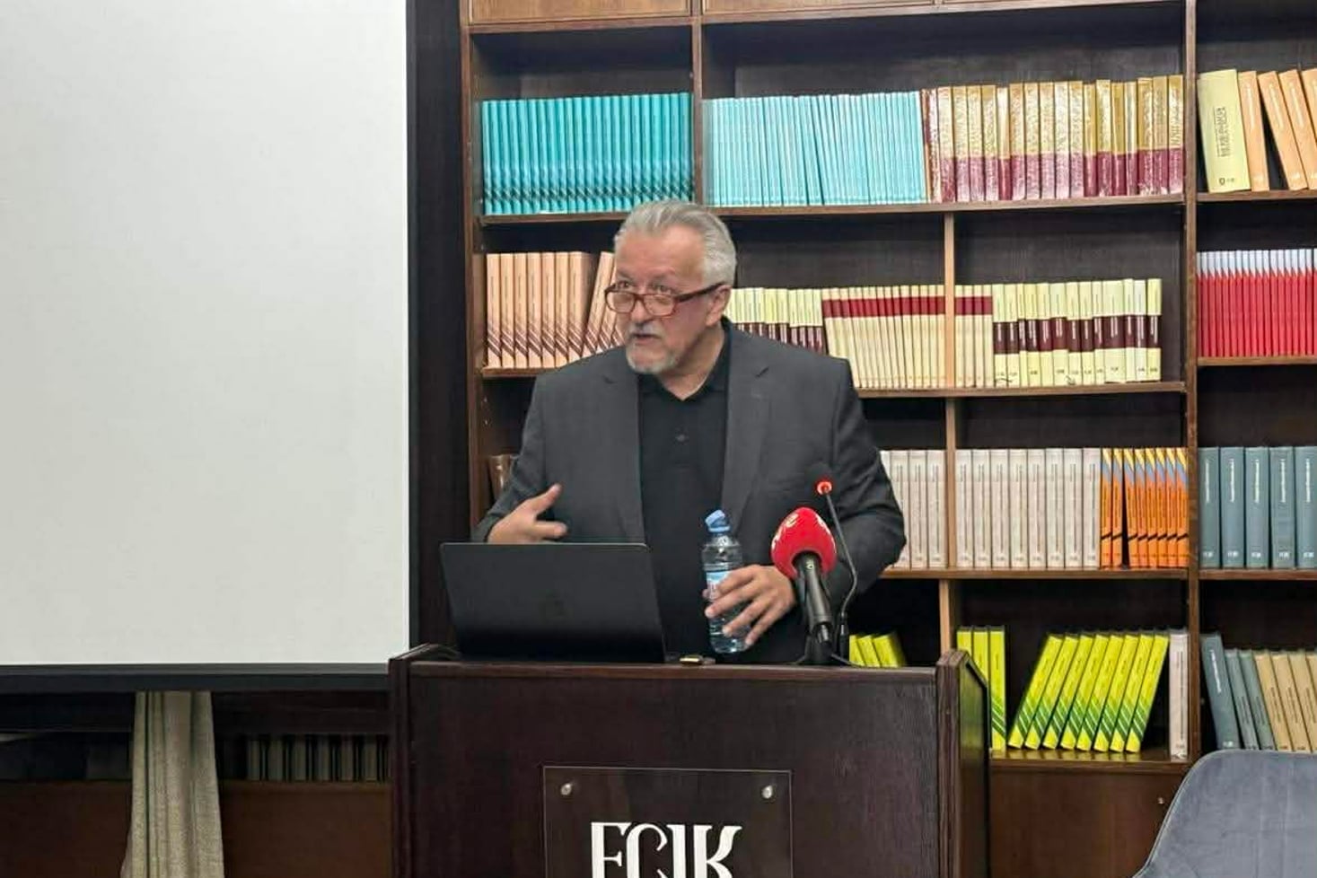 Pavlović: Istorijska prošlost ne čuva se kao nepromjenljiva cjelina, već se iznova oblikuje u sadašnjosti