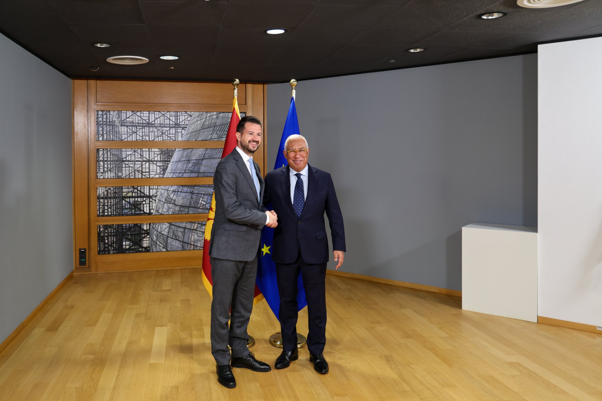 Milatović sa Koštom: Samit EU-Zapadni Balkan u Crnoj Gori u junu 2026. mora biti samit rezultata