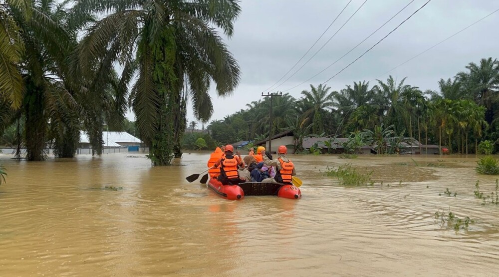 U poplavama u Indoneziji, Šri Lanki, Tajlandu i Maleziji 1.400 mrtvih, akcija spasavanja u toku