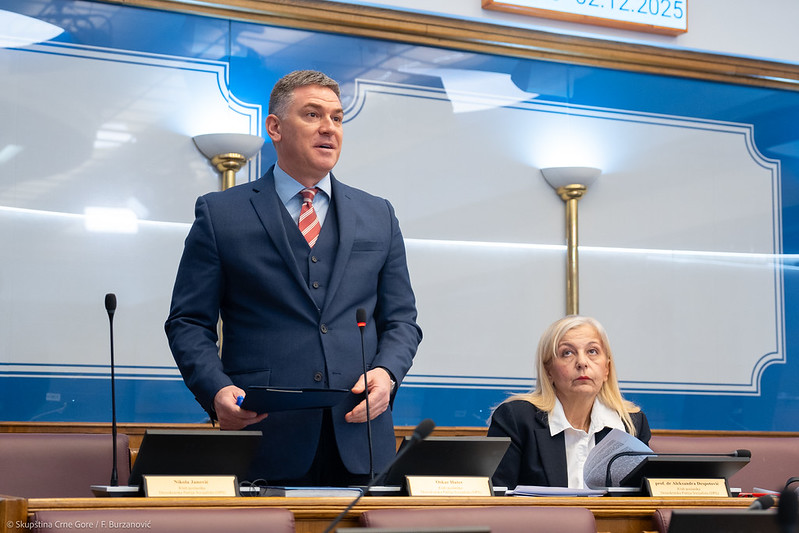 Huter: Priča o diskriminaciji Srba i srpskog jezika je vrhunska hipokrizija