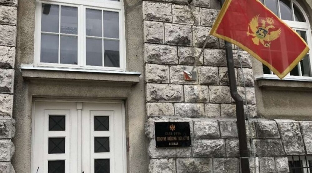Određeno zadržavanje Cetinjaninu, osumnjičen za seksualno uznemiravanje