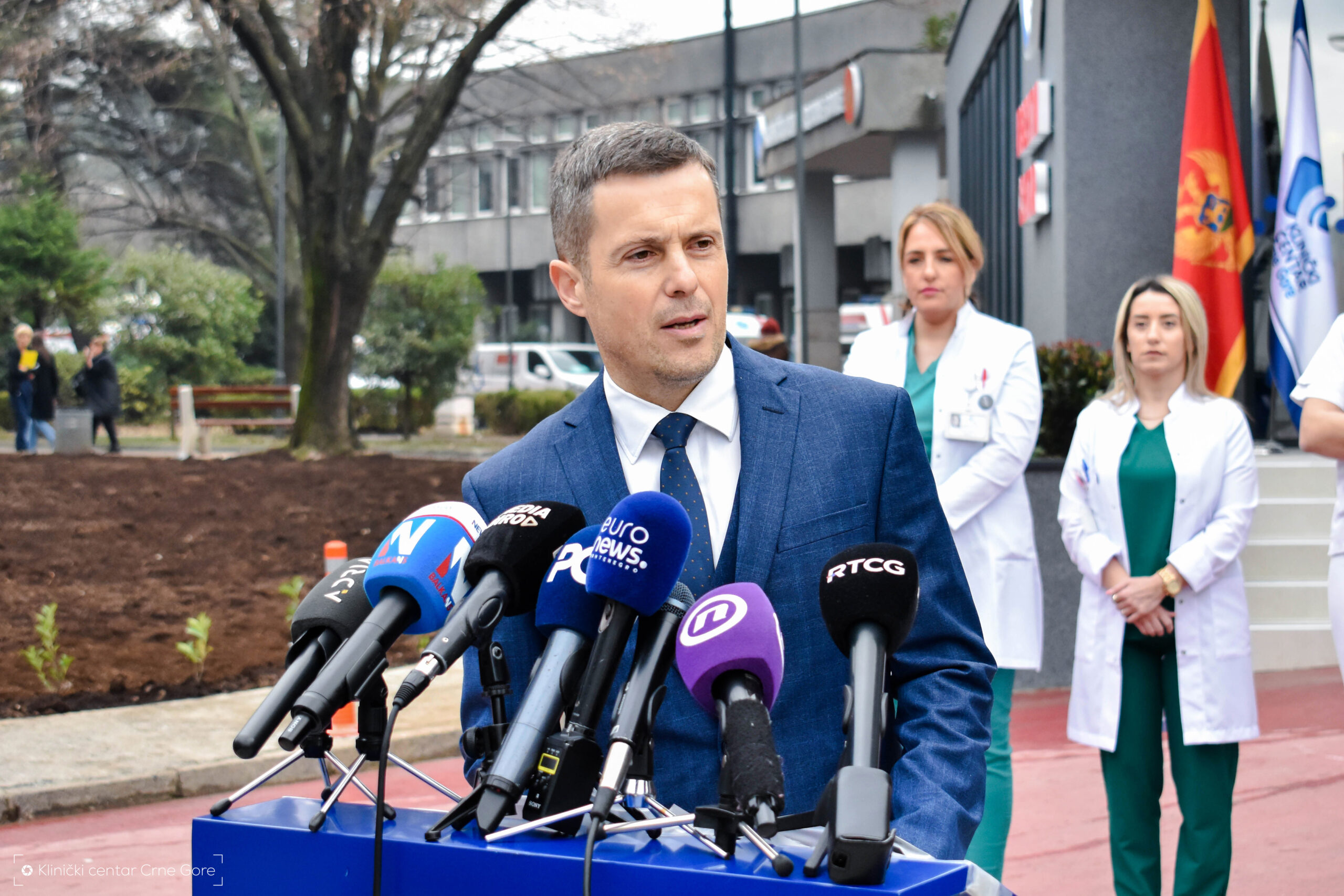 Mujović: Izjavu Kneževića shvatiću kao šalu