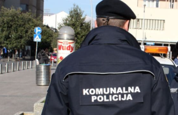 Pripadnici podgoričke Komunalne policije pomogli u spašavanju života djeteta