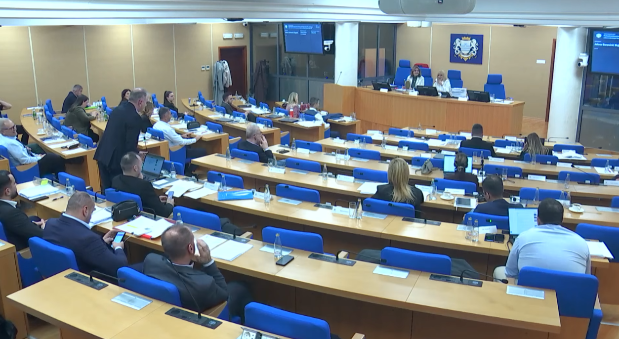 NEIZVJESNO GLASANJE O BUDŽETU: Pokret za Podgoricu napustio salu
