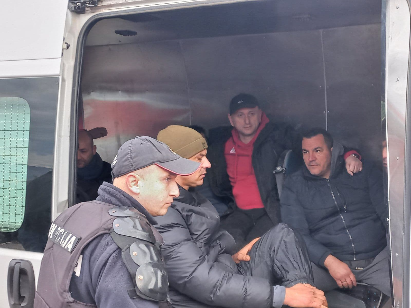 PES: Akcija policije u Botunu bila demokratska