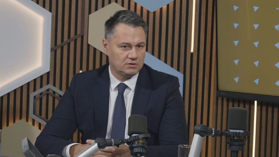 Laković: Trajno rješenje za zagađeni vazduh u Pljevljima je toplifikacija i ekološka rekonstrukcija