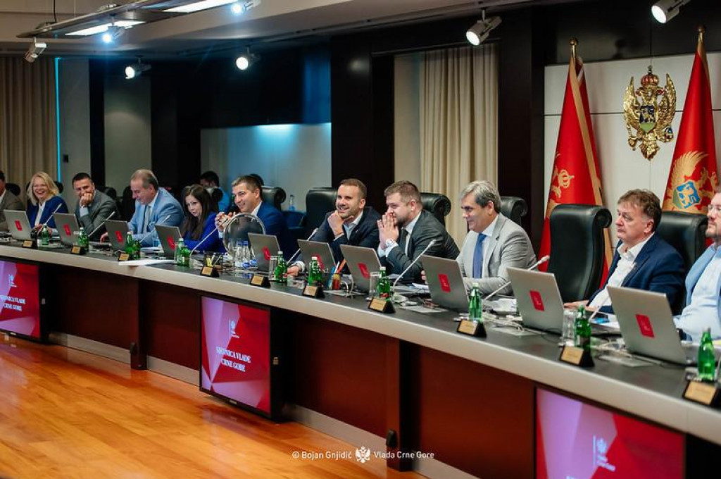 Na putovanja za dva mjeseca otišlo preko dva miliona