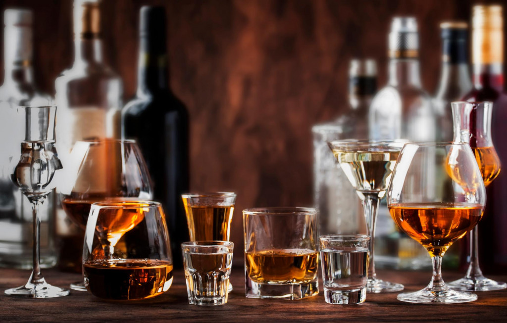Čašica alkohola prije ručka – da ili ne?