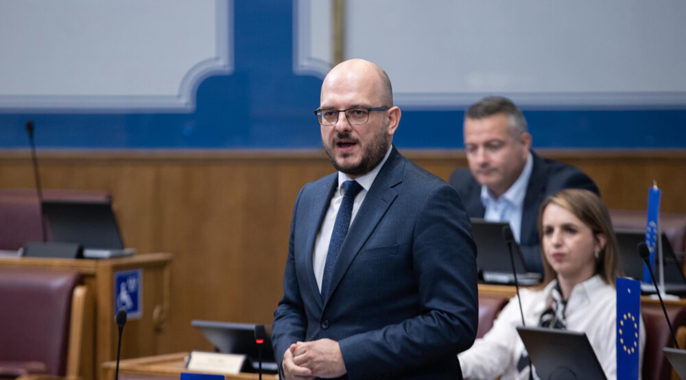 Admir Adrović podnio ostavku na poslaničku funkciju