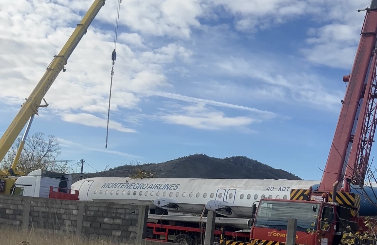 Posljednji avion Montenegro Airlinesa biće pretvoren u restoran
