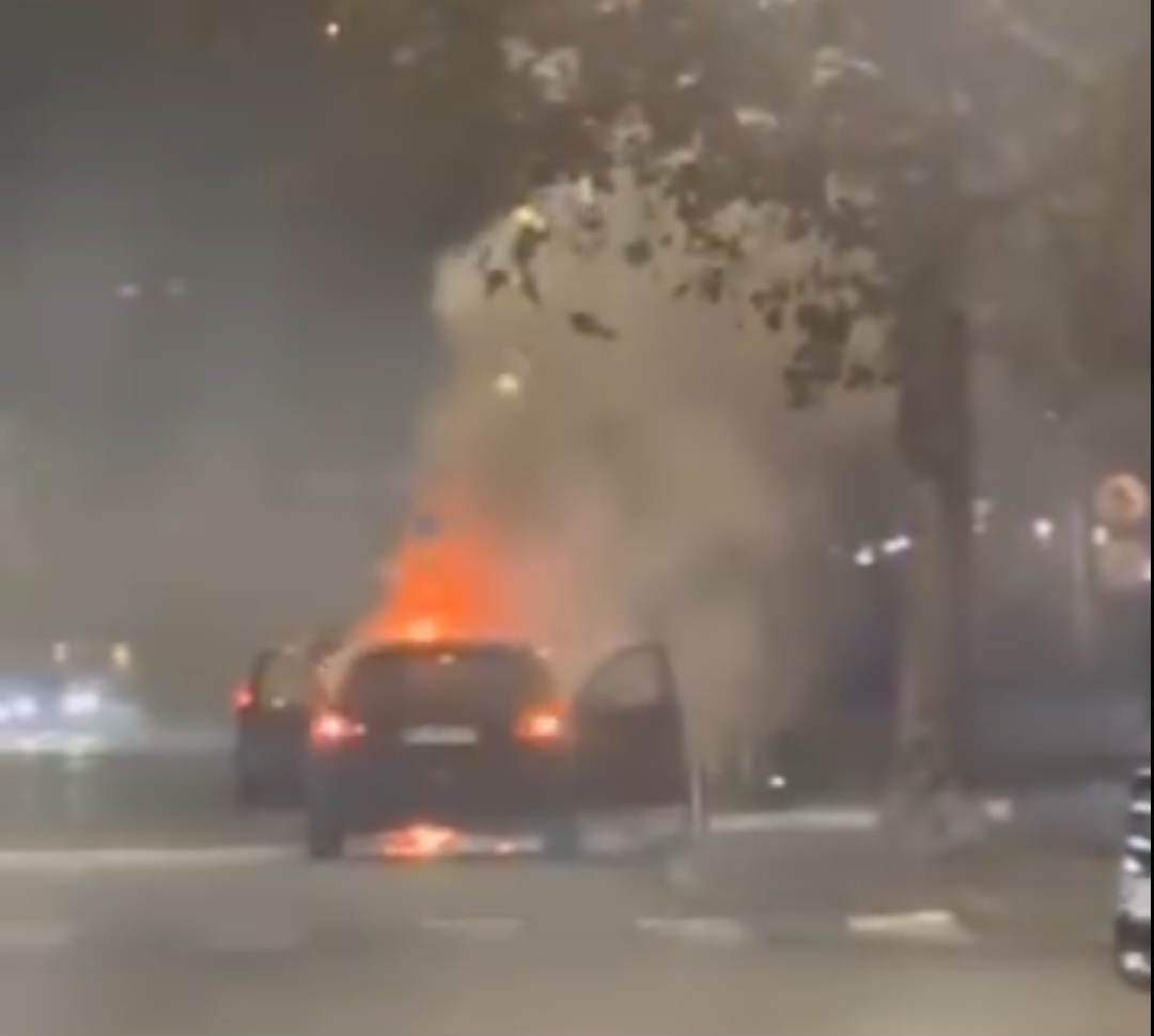 (VIDEO) Požar kod hrama u Podgorici: Gorio automobil