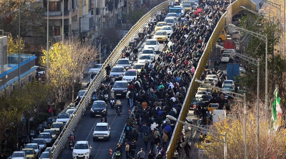 Iran: Drugi dan bez interneta, Pahlavi poziva na dvodnevni štrajk