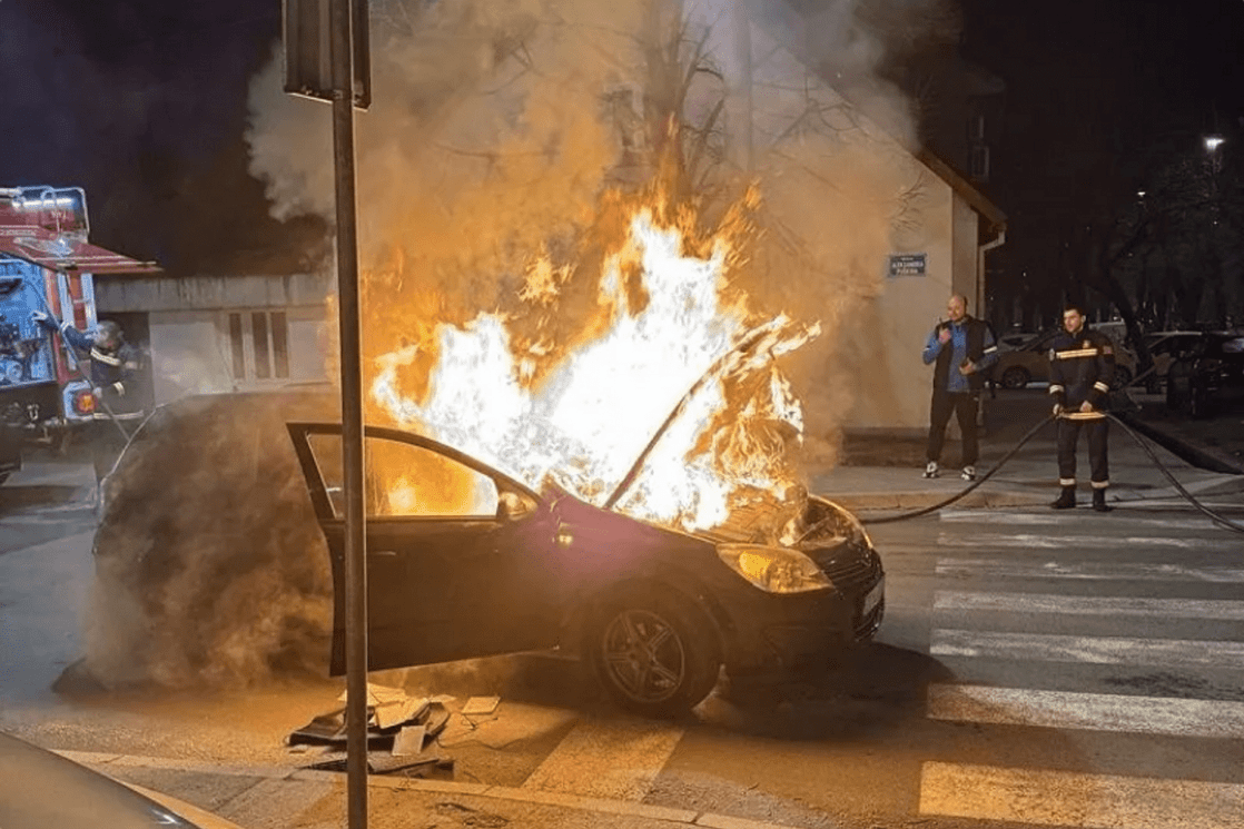Izgorio automobil na Cetinju