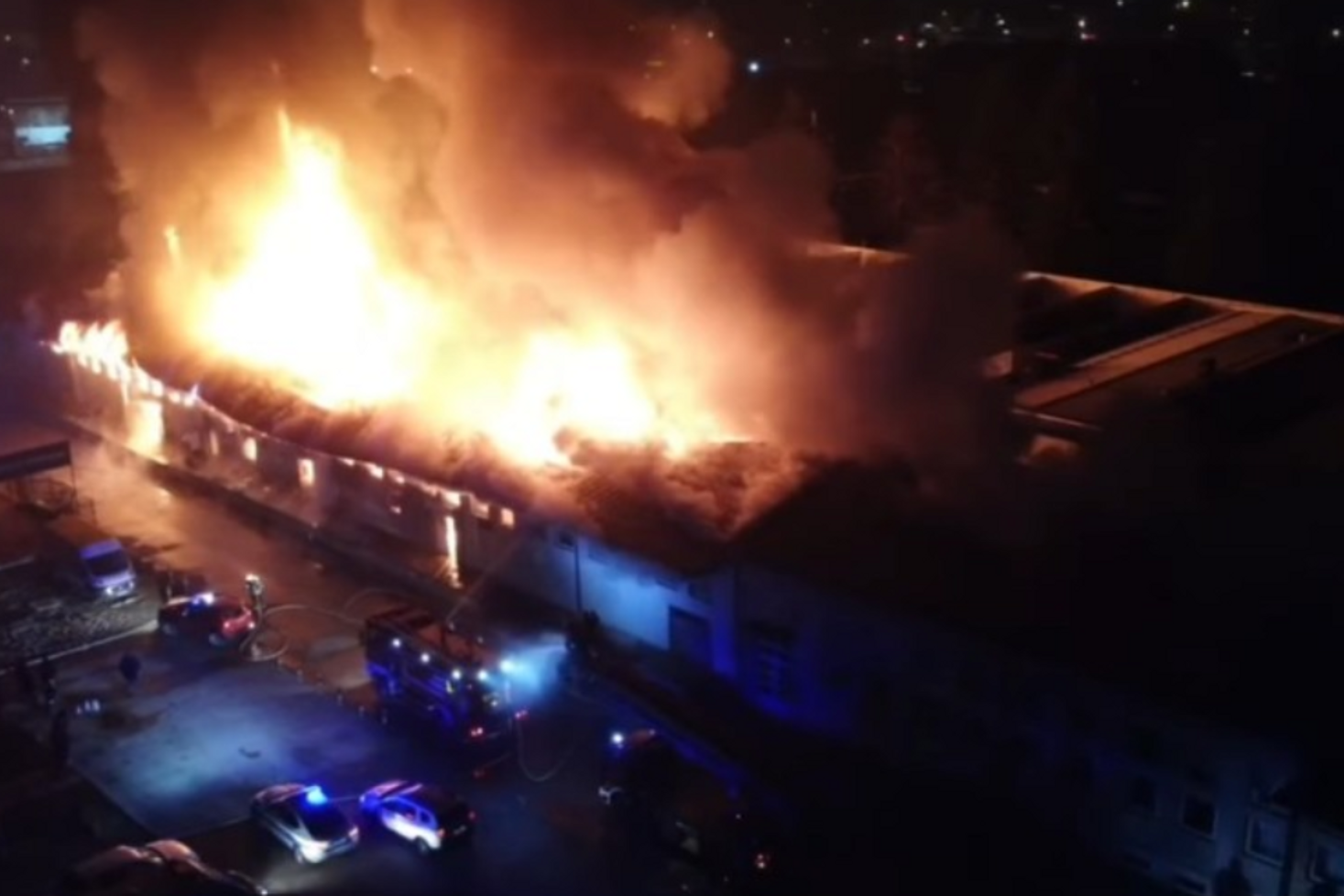 Veliki požar u industrijskoj zoni u Novom Pazaru