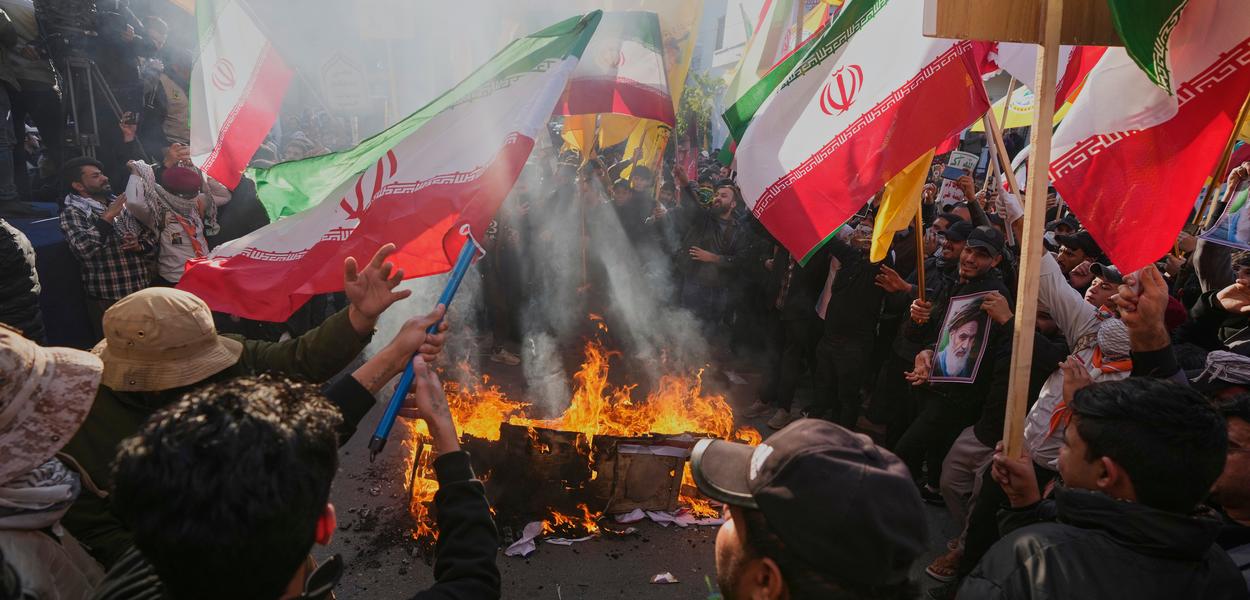Iranski zvaničnik: Najmanje 5.000 ljudi ubijeno u protestima u Iranu