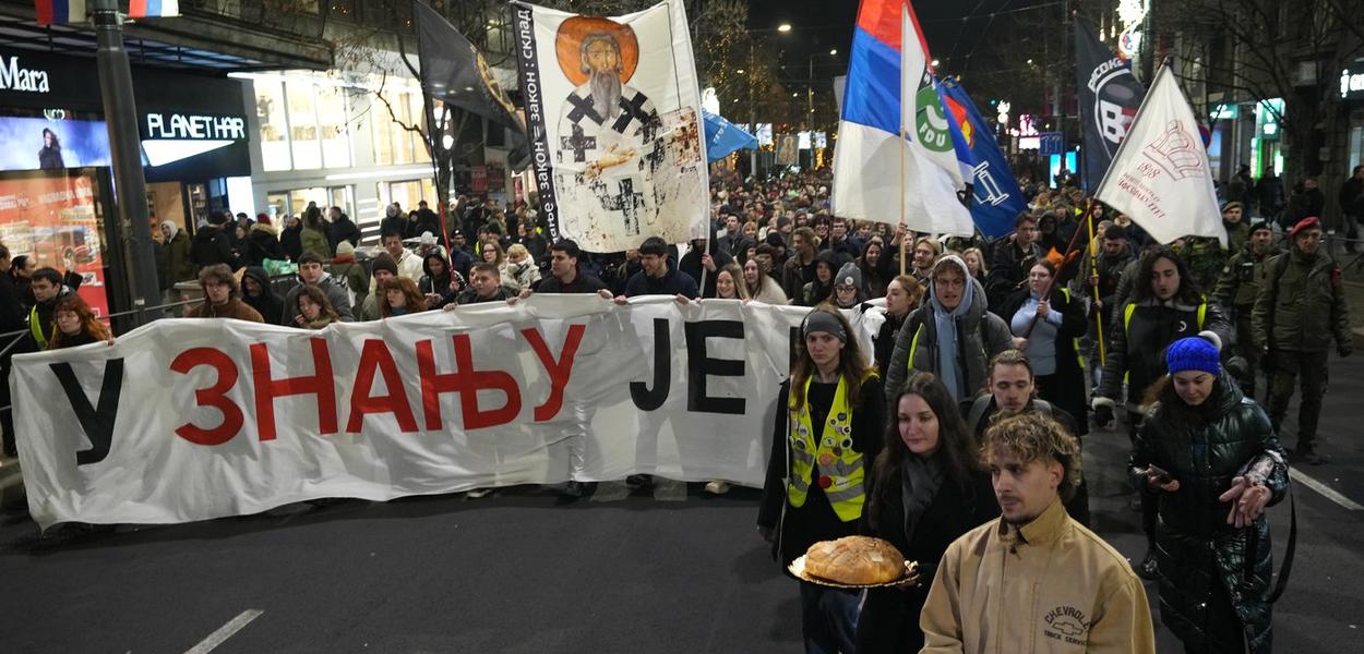 Beograd: Više hiljada studenata i građana na protestu „Znanje je moć“
