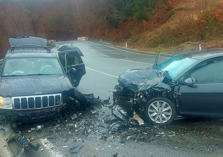 Udes na putu Bijelo Polje – Mojkovac: Povrijeđeno više osoba
