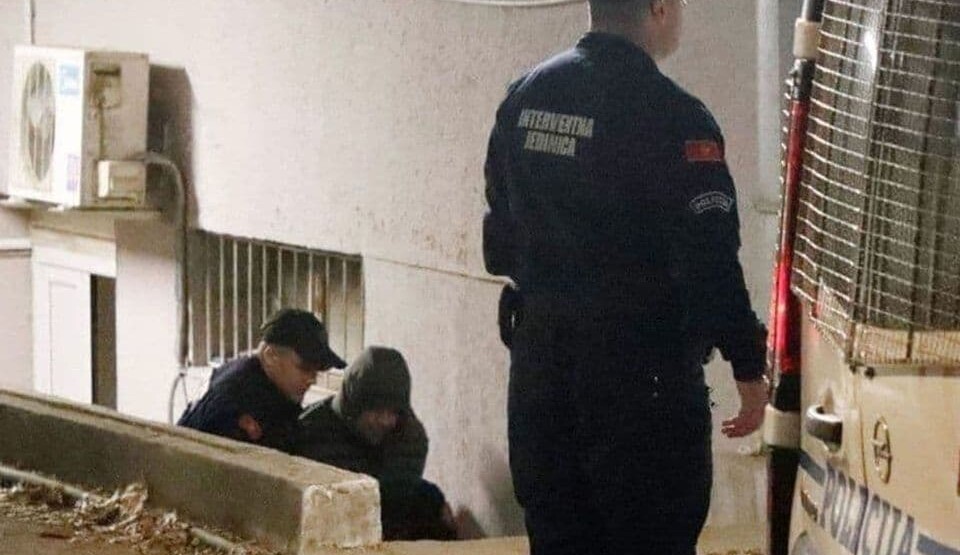 Perović udaljen iz sudnice, odbijen predlog da se Danilu Mandiću ukine pritvor