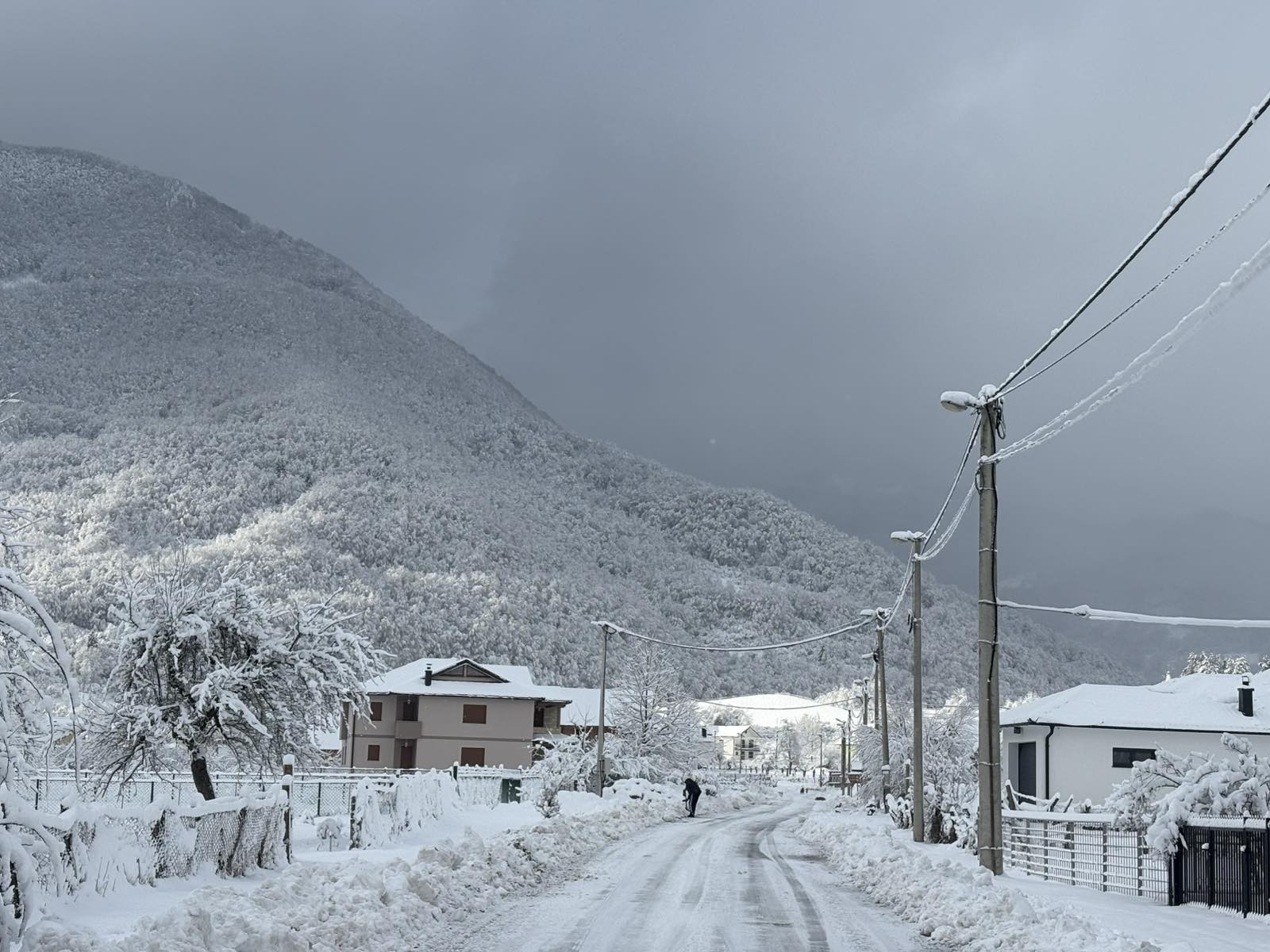 Plav, Gusinje i dio Andrijevice već više od 15 sati bez električne energije