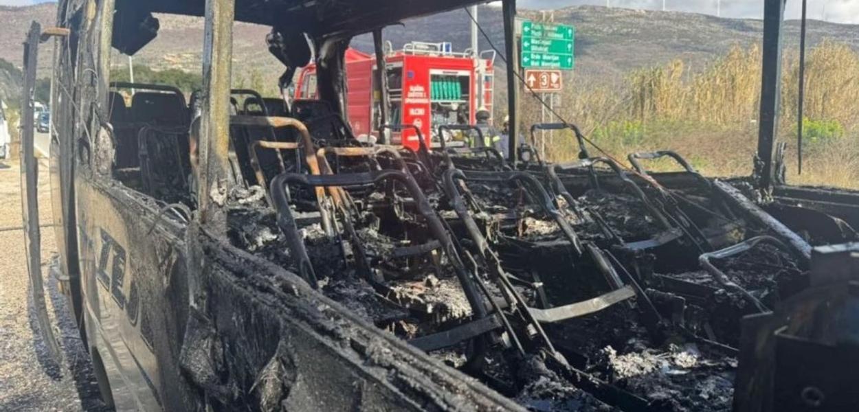 Izgorio autobus na putu Ulcinj – Bar: Nema povrijeđenih