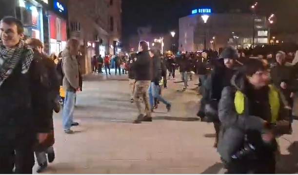 Incidenti na studentskim protestima u Novom Sadu: Najmanje tri osobe povrijeđene, među njima i novinar